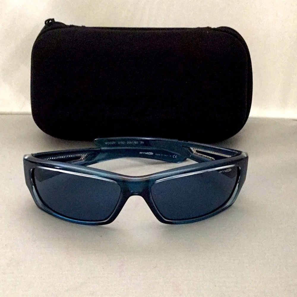 ARNETTE SUNGLASSES FOR MEN.